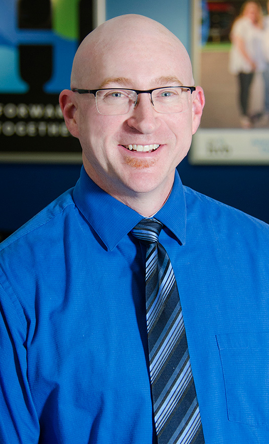 Retail Lender & Coolville Manager Brandon Garrett